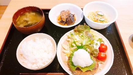 給食①